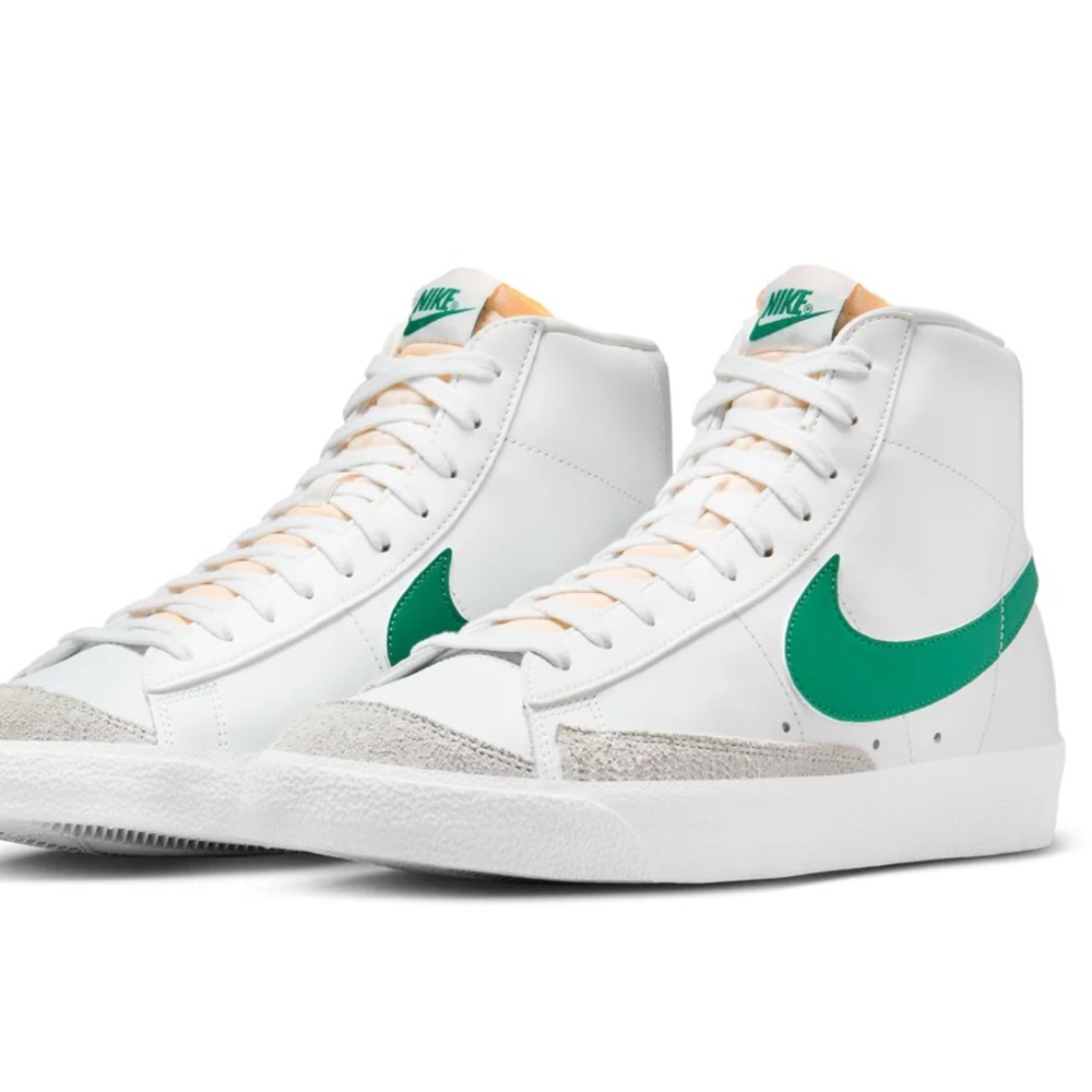White and Green Nike blazers us 8.5 men’s 10 women’s